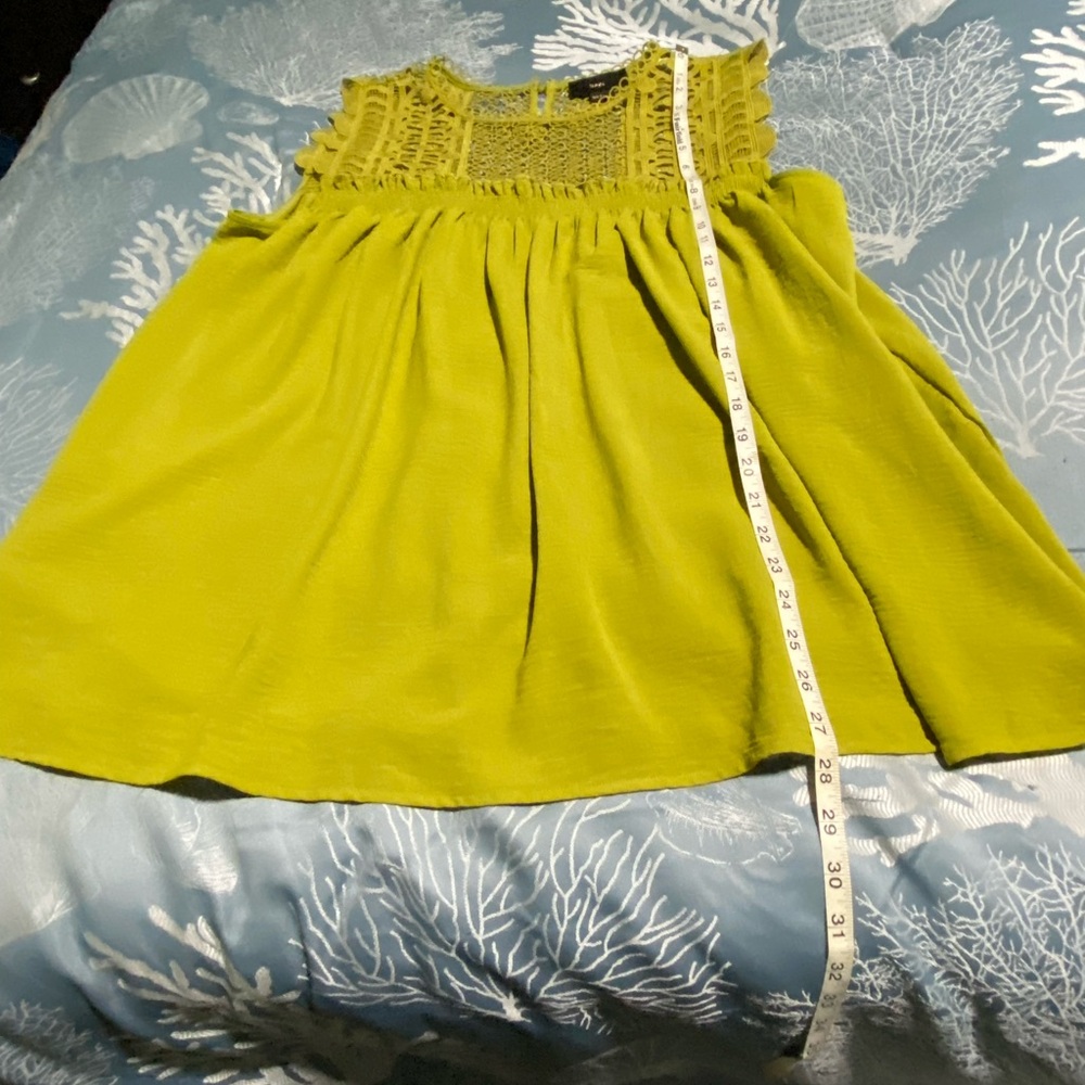 Rains Olive Green Sleeveless Blouse